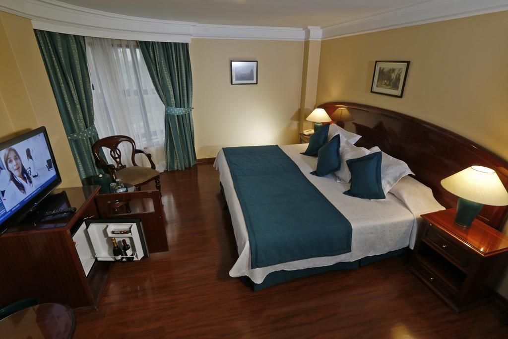 Principado De Asturias Hotel Santiago Exterior foto